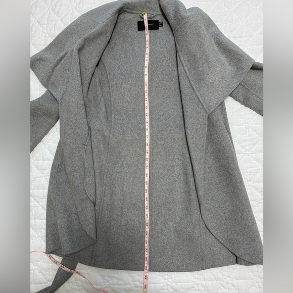 Tahari Women’s Marla Wool Caped Gray Coat Size Small - Picture 10 of 16